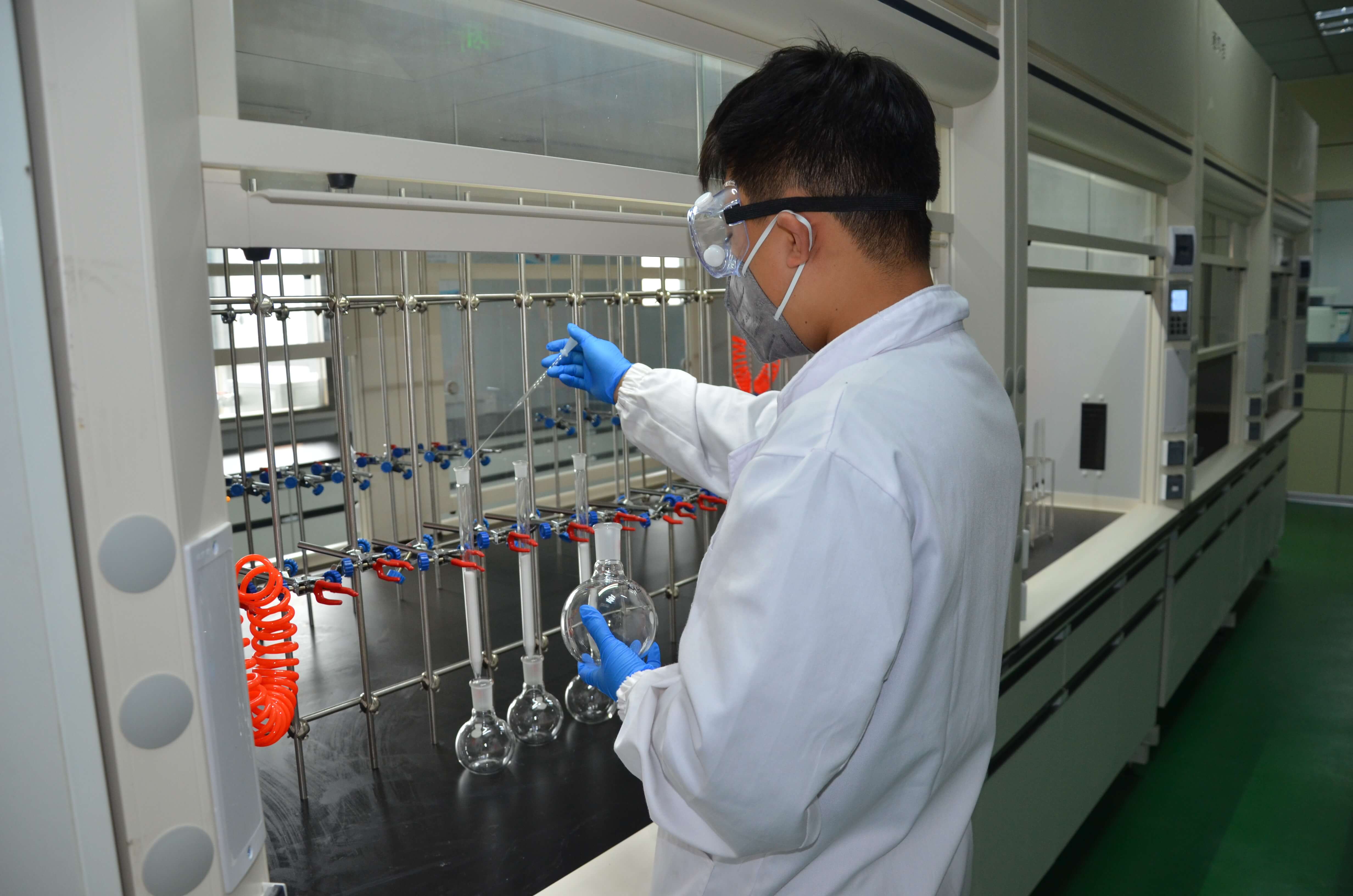 安规实验室-实验室环境-检测机构CCIC深圳华通威
